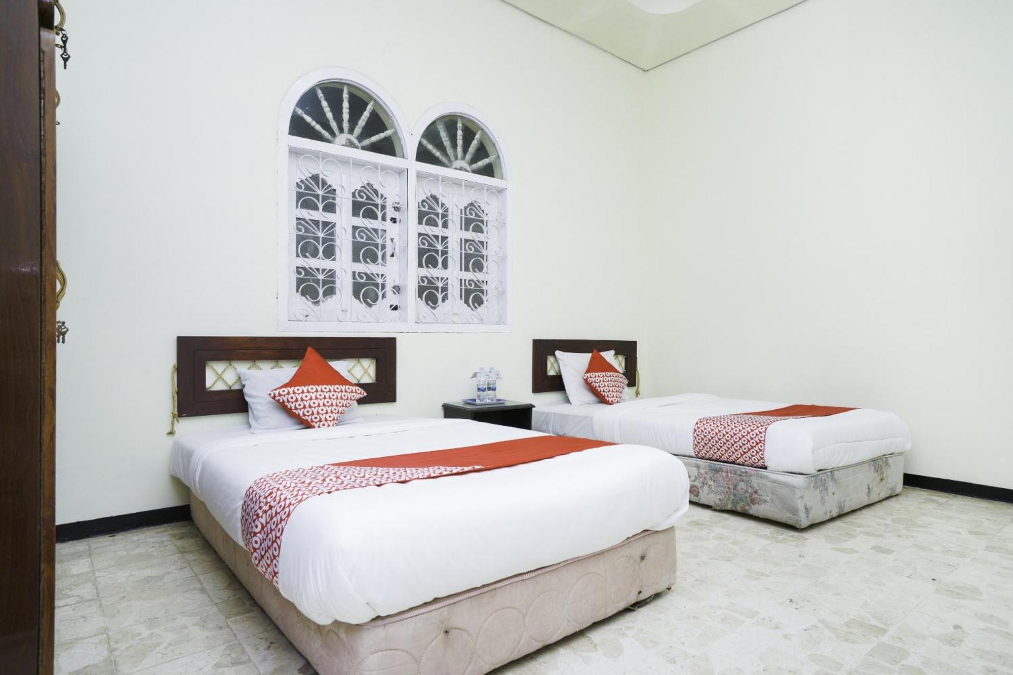 Oyo 2004 Penginapan Bidara Syariah Probolinggo Extérieur photo